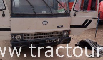 À vendre Camion plateau sans ridelles OM 70 complet