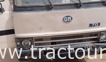 À vendre Camion plateau sans ridelles OM 70 complet