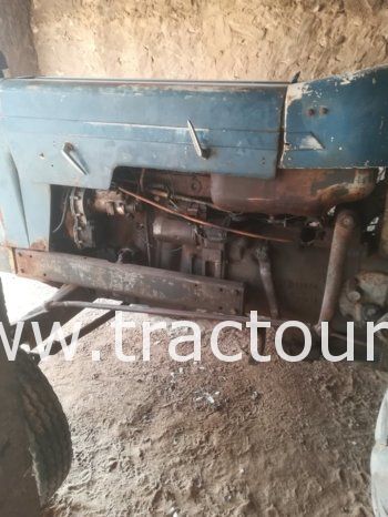 À vendre Tracteur Ebro 470 complet