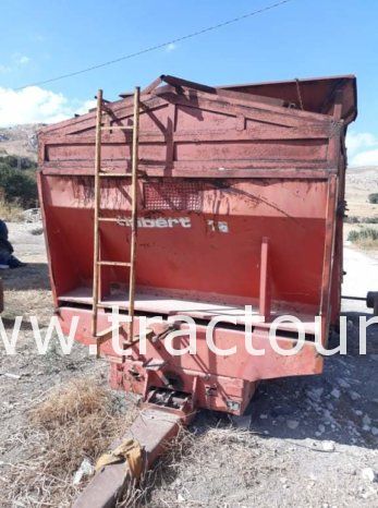 À vendre Semi remorque agricole épandeur à fumier complet
