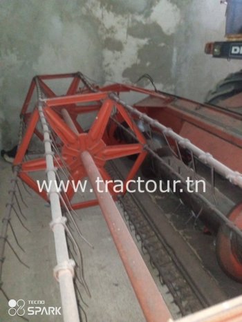 À vendre Moissonneuse batteuse sans cabine Deutz-Fahr M 2580 complet