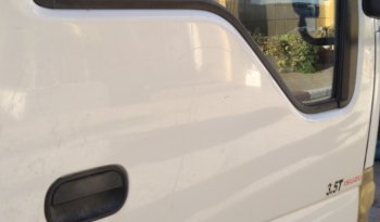 A vendre camion plateau avec ridelles Isuzu NKR (2015) complet