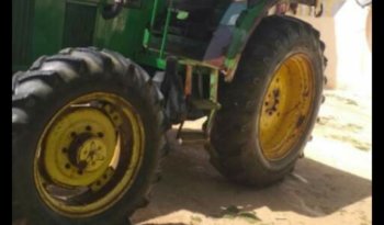 À vendre Tracteur avec cabine John Deere 6205 (2000) complet