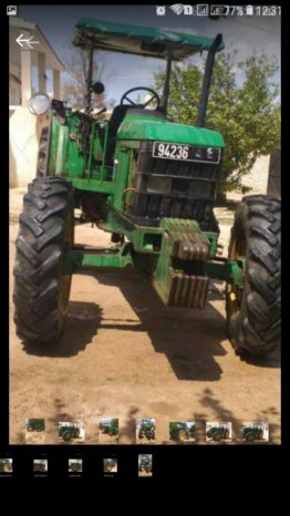 À vendre Tracteur avec cabine John Deere 6205 (2000) complet