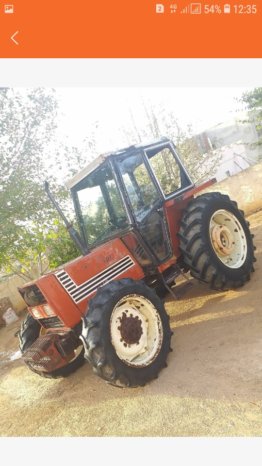 À vendre Tracteur avec cabine Fiat 1180 (1990) complet