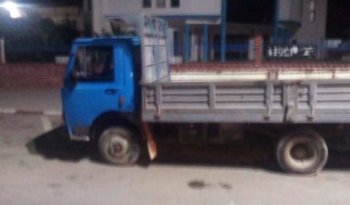 À vendre Camion plateau avec ridelles OM 50 complet