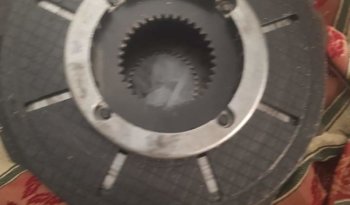 À vendre semi arbre disque de frein et réducteur Volvo L120C complet