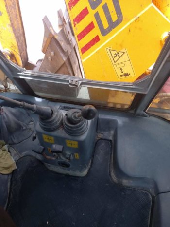À vendre Tractopelle Cukurova 883 (2007) complet