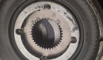 À vendre semi arbre disque de frein et réducteur Volvo L120C complet