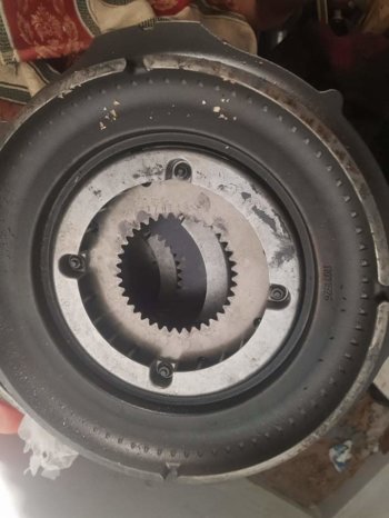 À vendre semi arbre disque de frein et réducteur Volvo L120C complet