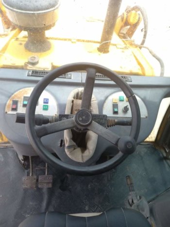 À vendre Tractopelle Cukurova 883 (2007) complet