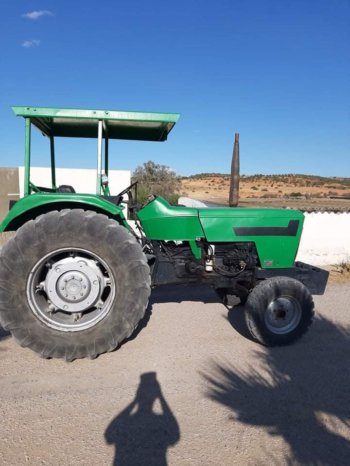 À vendre Tracteur Deutz M 70 07 complet