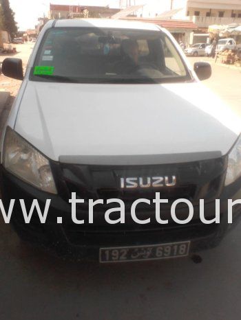 À vendre Camionnette 2 portes Isuzu D-Max Atrous (2016) complet