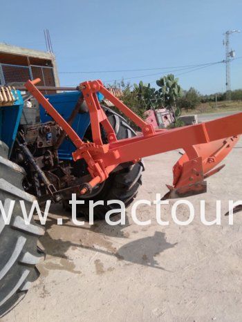 À vendre Charrue à 2 socs MIG-Huard complet