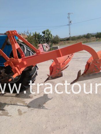À vendre Charrue à 2 socs MIG-Huard complet