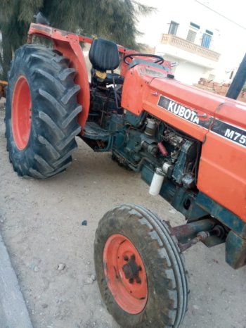 À vendre Tracteur Kubota M7530 complet