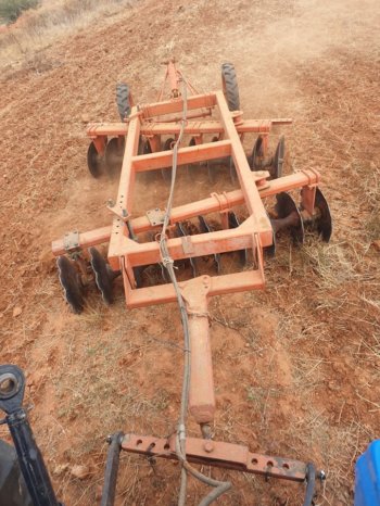 À vendre Cover-crop Offset 10/20 Nardi avec levage hydraulique complet