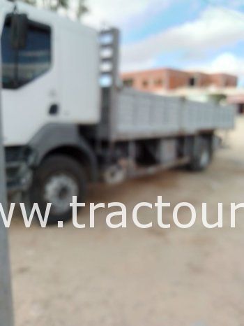 À vendre Camion plateau avec ridelles Renault Kerax 260 complet