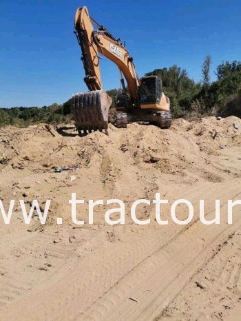 À louer Pelle sur chenilles avec godet Case 350 – 35 tonnes complet