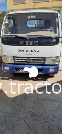 À vendre Camion plateau avec ridelles Dongfeng CAPTAIN C93 complet