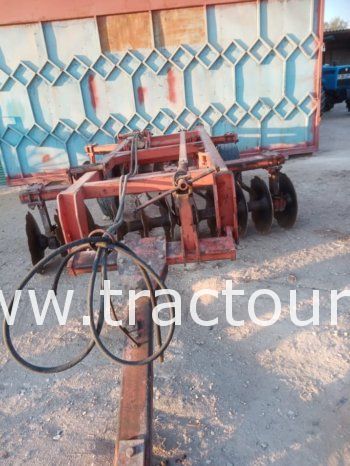 À vendre Tracteur Massey Ferguson 698 avec cover-crop 11/22 Razol complet