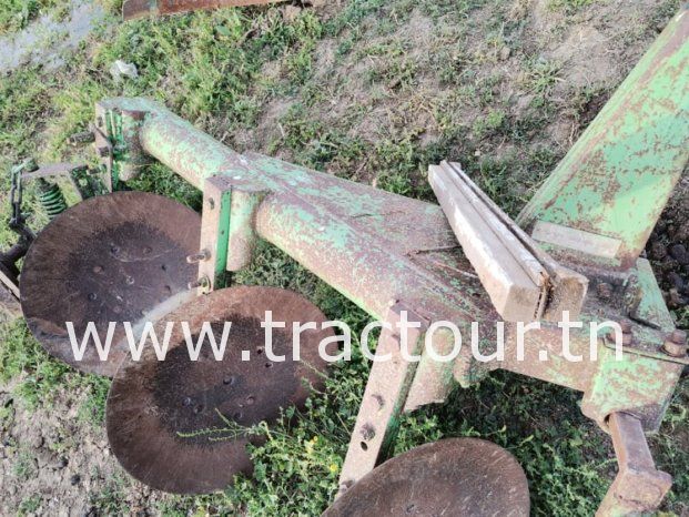 À vendre Charrue à 3 disques et cover-crop offset 11/22 Huard complet