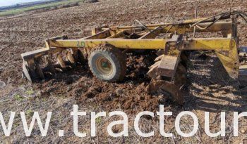 À vendre Charrue à 3 disques et cover-crop offset 11/22 Huard complet