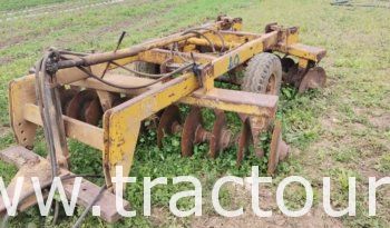À vendre Charrue à 3 disques et cover-crop offset 11/22 Huard complet