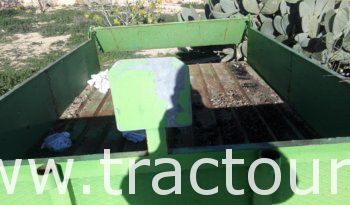 À vendre Semi remorque agricole benne 4 tonnes avec carte grise complet