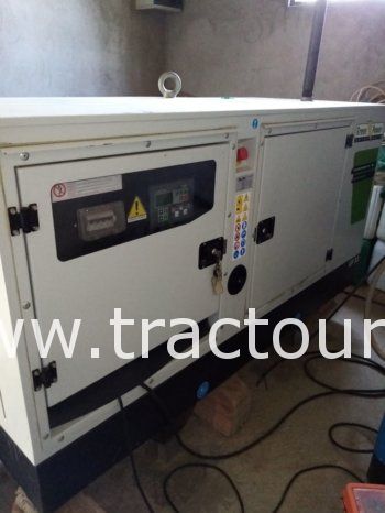 À vendre Groupe électrogène 4 cylindres Deutz 30 kVA complet