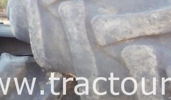 À vendre 2 Pneus de tracteur Starmaxx 18.4-30 complet