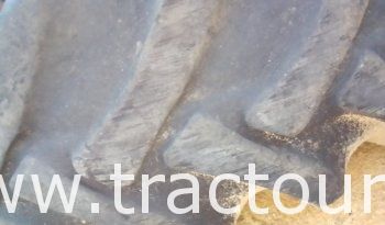À vendre 2 Pneus de tracteur Starmaxx 18.4-30 complet