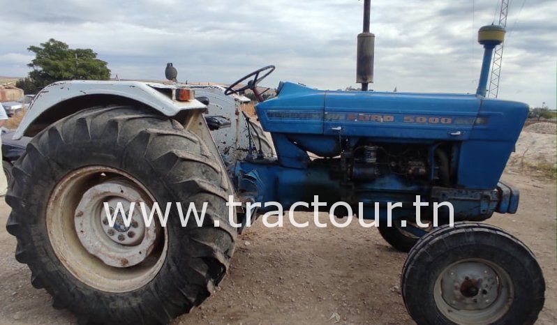 À vendre Tracteur Ford 5000 complet