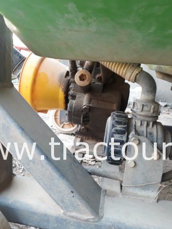 À vendre Pulvérisateur porté 800 litres avec réglage hydraulique et rampe 12 mètres (2015) complet