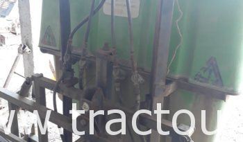 À vendre Pulvérisateur porté 800 litres avec réglage hydraulique et rampe 12 mètres (2015) complet