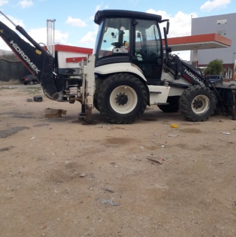 À vendre Tractopelle Hidromek 102B (2012) complet