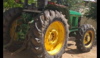 À vendre Tracteur avec cabine John Deere 6225 complet
