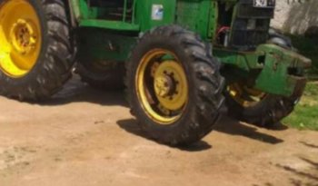 À vendre Tracteur avec cabine John Deere 6225 complet