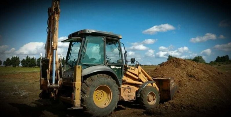 À vendre Tractopelle Case 580 Super R série 3 complet