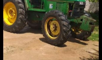 À vendre Tracteur avec cabine John Deere 6225 complet
