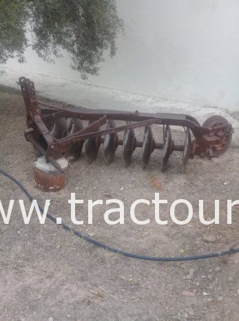 À vendre Tracteur avec matériels Massey Ferguson 265 complet