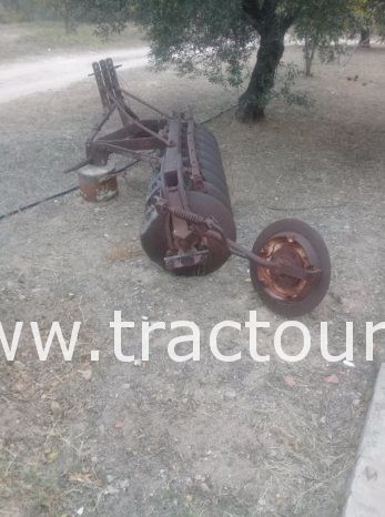 À vendre Tracteur avec matériels Massey Ferguson 265 complet