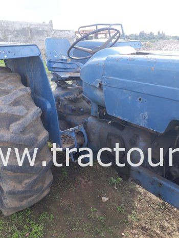 À vendre Tracteur Ebro 470 sans carte grise complet