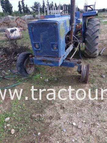 À vendre Tracteur Ebro 470 sans carte grise complet