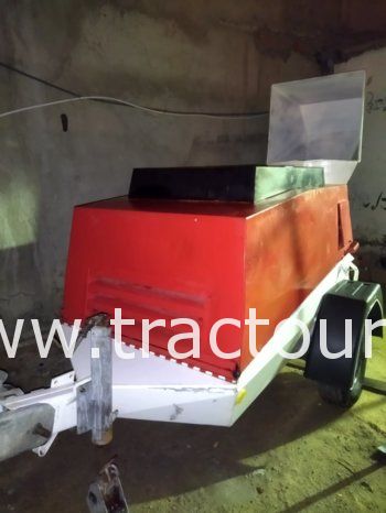 À vendre Pompe à béton 3 cylindres Brinkmann moteur deutz 1011 importée de France complet