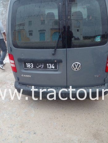 À vendre Utilitaire fourgon Volkswagen Caddy (2015) complet
