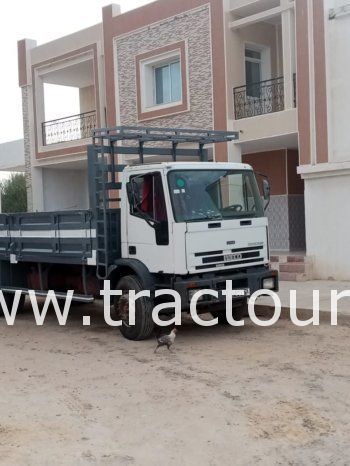 À vendre Camion plateau avec ridelles Iveco Eurocargo 150e21 (2005) complet