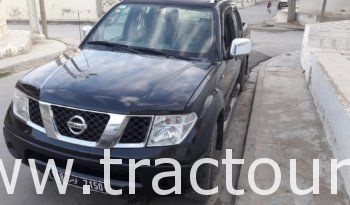 À vendre Pick-up 4×4 avec benne Nissan Navara D40 (2010) complet