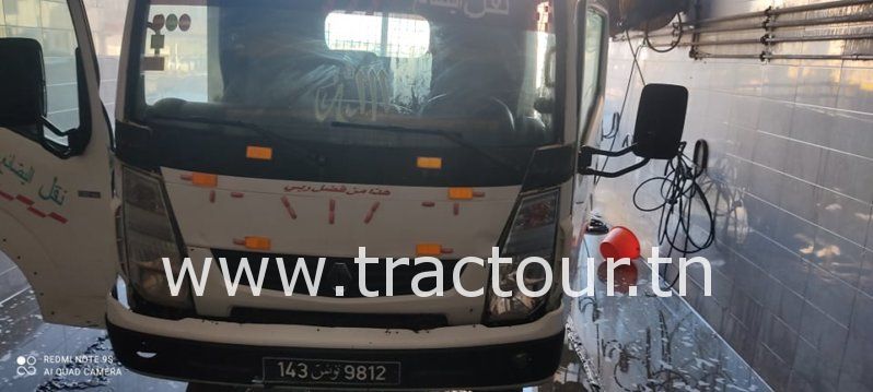 À vendre Camion plateau avec ridelles Renault Maxity moteur Iveco C12 (2010) complet