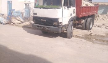 À vendre Camion benne Fiat Iveco 110 complet